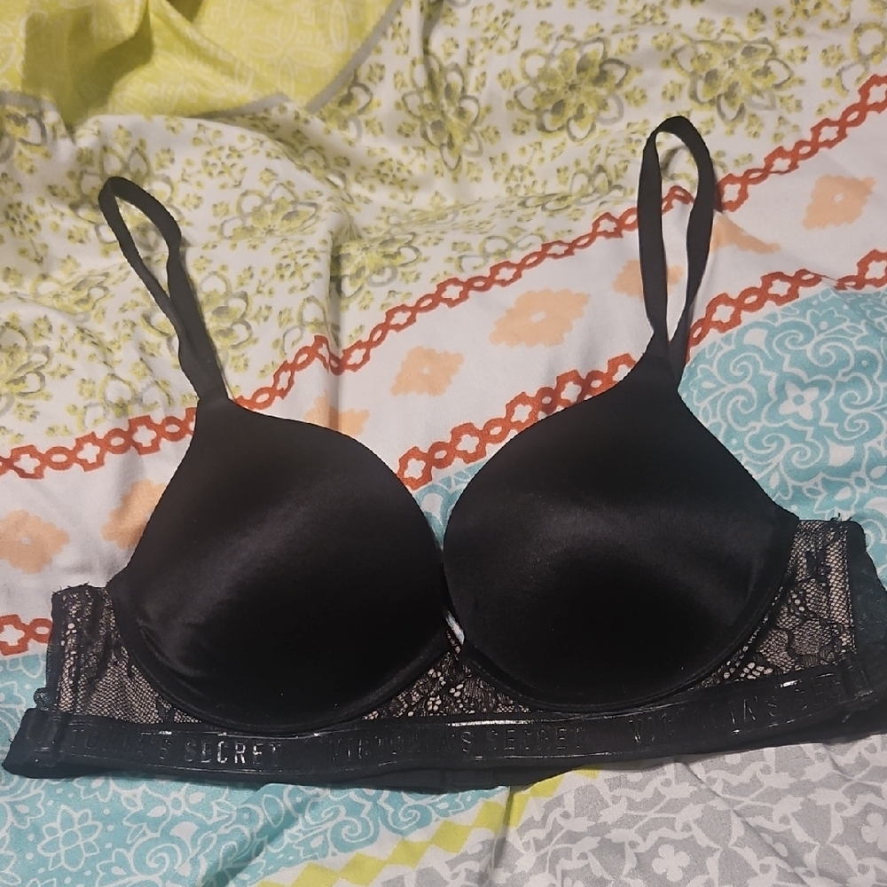Victoria's Secret Black Lace Push-Up Bra